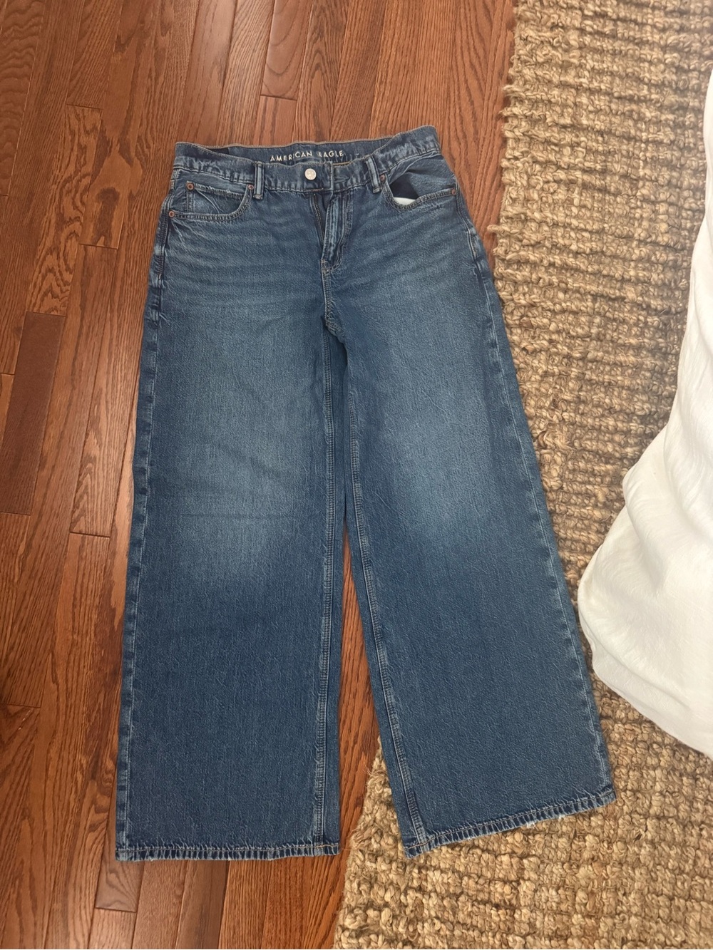 New American Eagle Strigid Low Rise Ultra Wide Leg 2